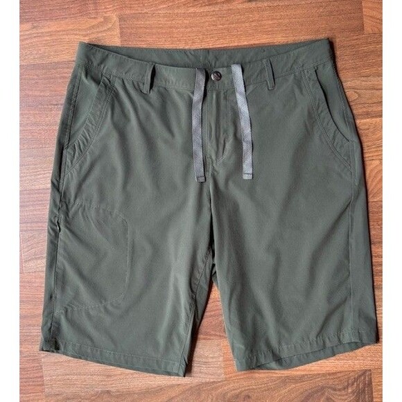 REI Co-op Shorts Womens 12 Green Cargo Shorts Nylon Camping Trail Ultralight - Picture 1 of 9